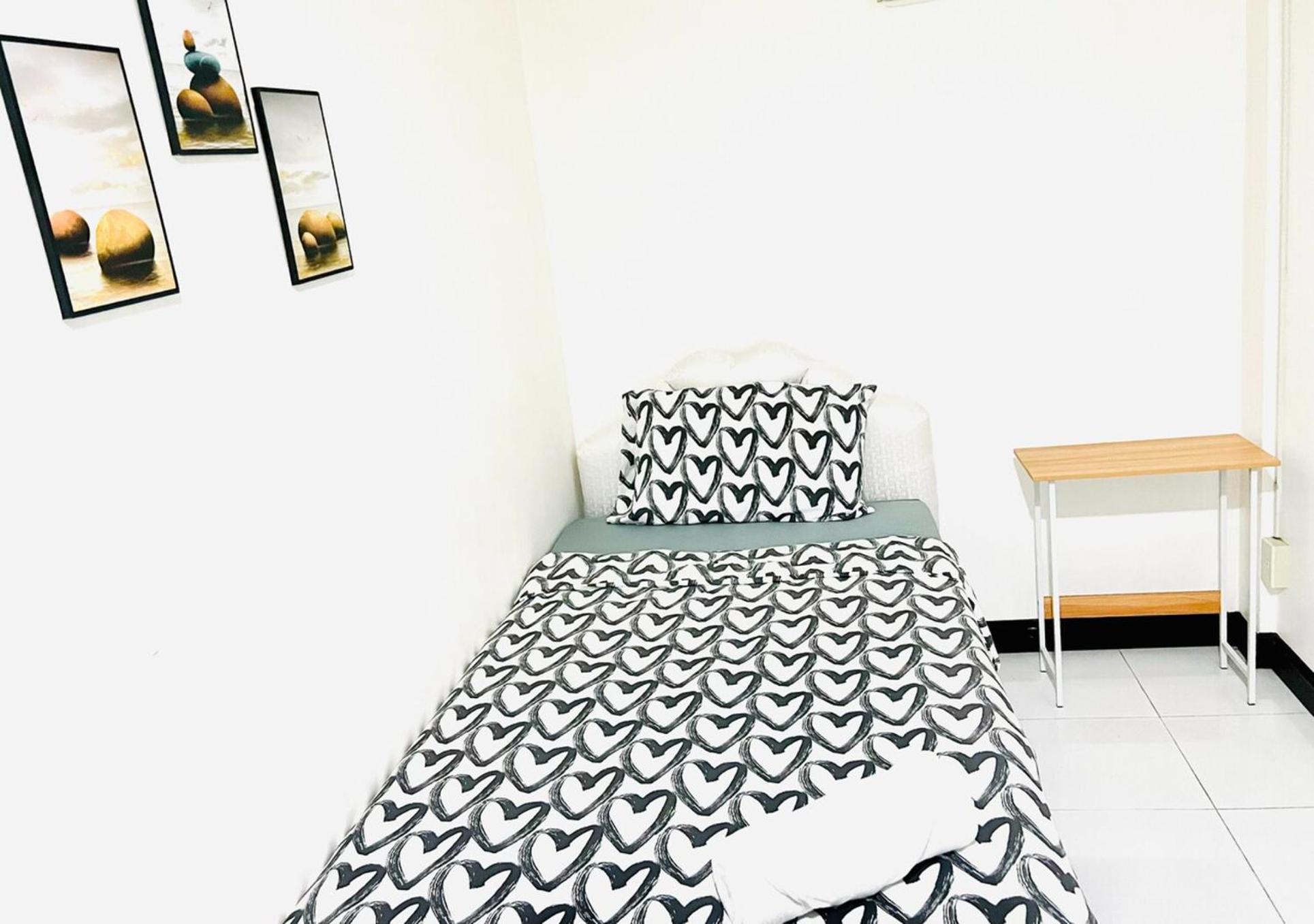 Ree House@Soi Cowboy-Asoke Bts-Mrt Hotell Bangkok Exteriör bild