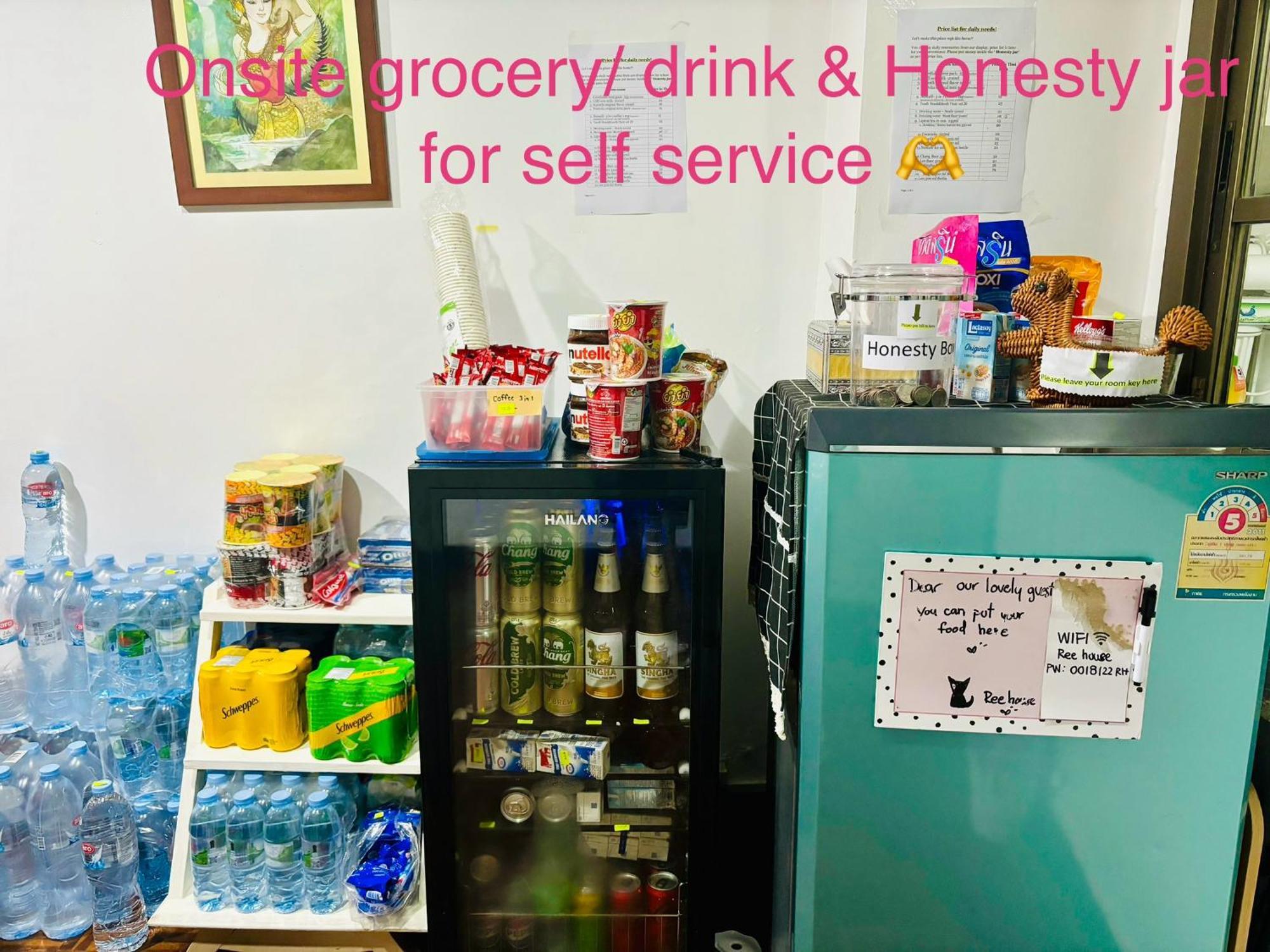 Ree House@Soi Cowboy-Asoke Bts-Mrt Hotell Bangkok Exteriör bild